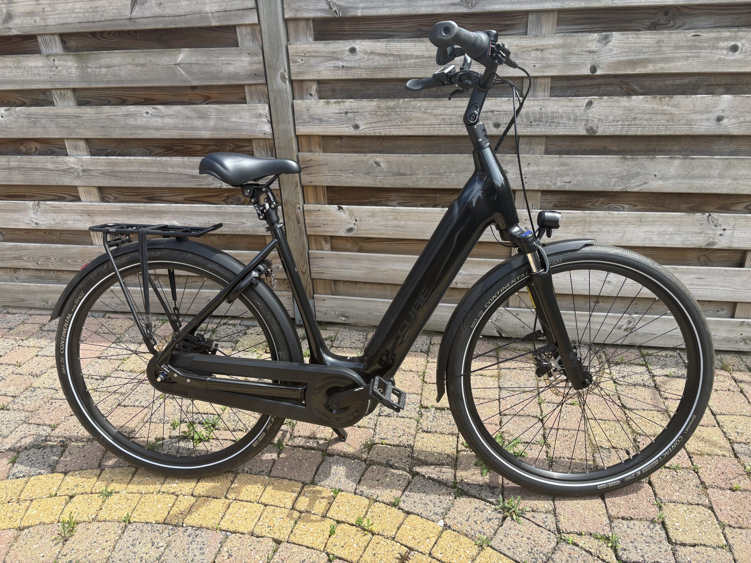 Cube Supreme Hybrid SE 2023